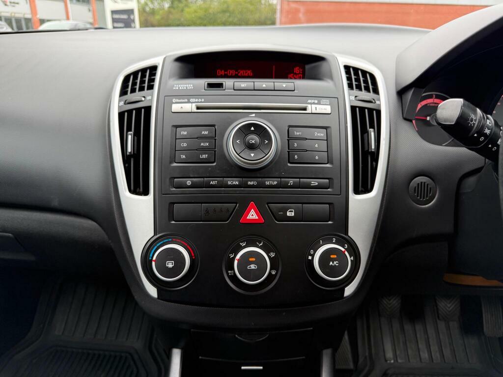 Kia Ceed 1.6 3 Sw Crdi 113 Bhp Silver #37