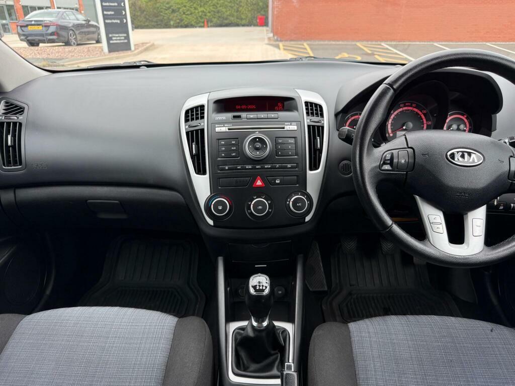 Kia Ceed 1.6 3 Sw Crdi 113 Bhp Silver #36