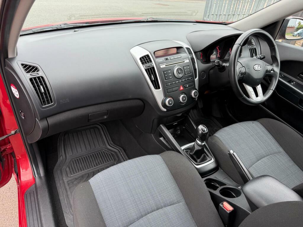 Kia Ceed 1.6 3 Sw Crdi 113 Bhp Silver #16