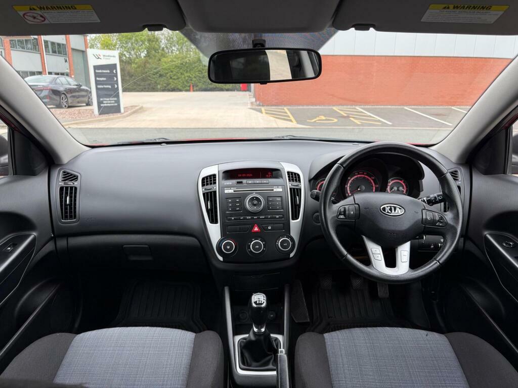 Kia Ceed 1.6 3 Sw Crdi 113 Bhp Silver #24