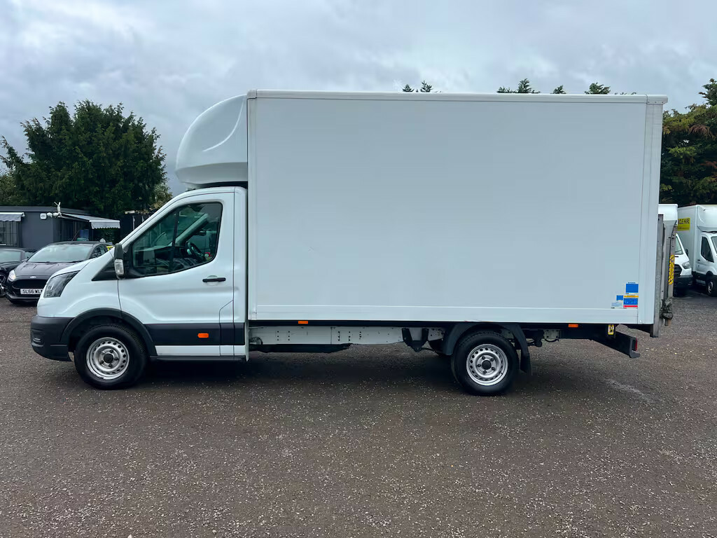 Ford Transit Custom 2.0 Ecoblue 130Ps Chassis Cab Chassis Cab M LJ72KXF White #2
