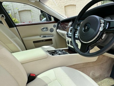Rolls-Royce Ghost 6.6 V12 Saloon Euro 5 563 Bhp Purple #25