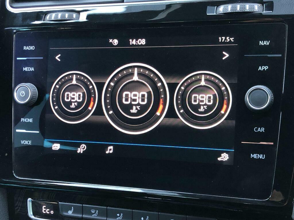 Volkswagen e-Golf 35.8Kwh Hatchback 136 Ps Blue #40