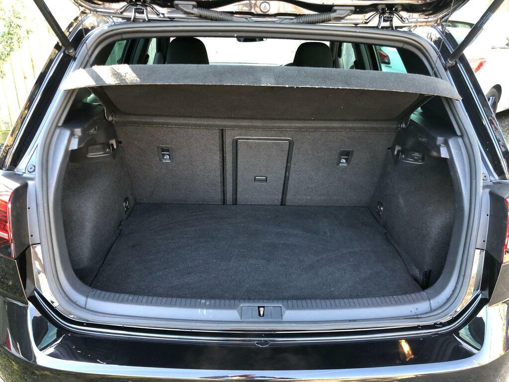 Volkswagen e-Golf 35.8Kwh Hatchback 136 Ps Blue #24