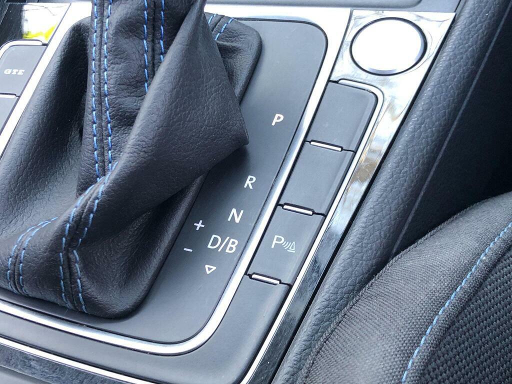 Volkswagen e-Golf 35.8Kwh Hatchback 136 Ps Blue #46
