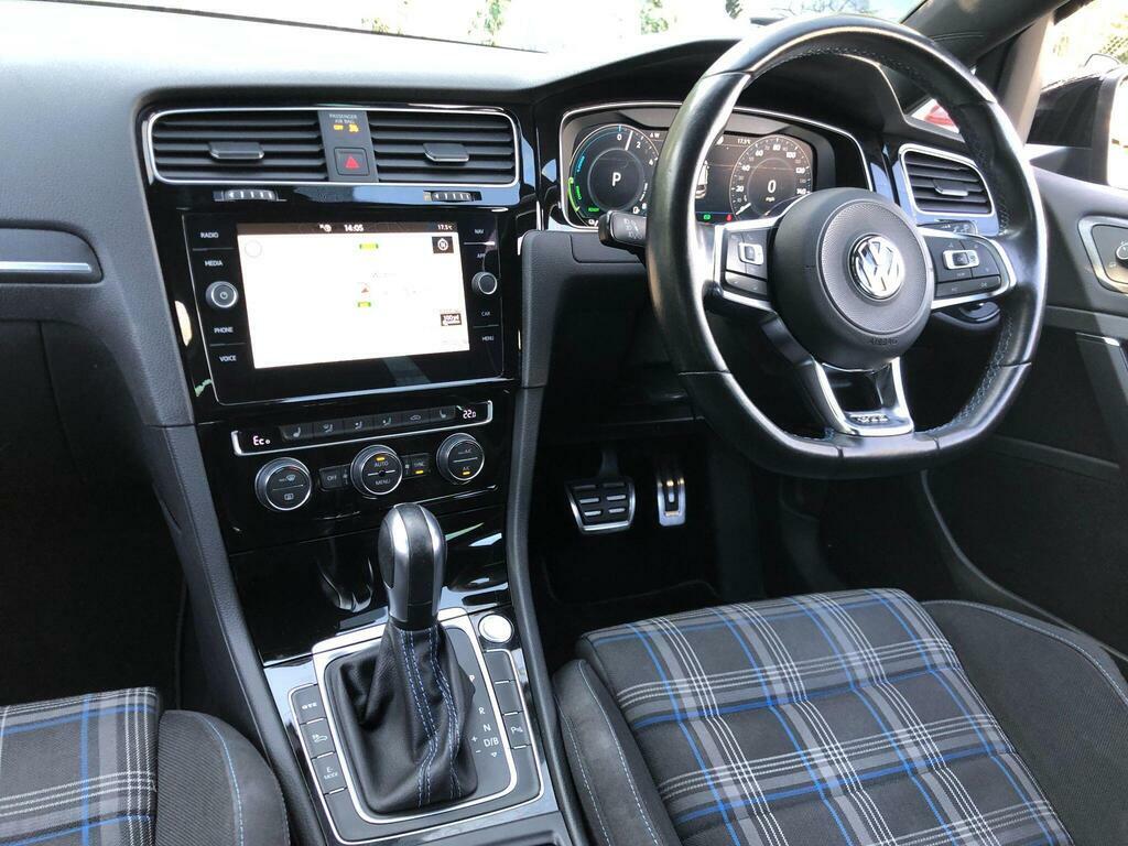 Volkswagen e-Golf 35.8Kwh Hatchback 136 Ps Blue #31