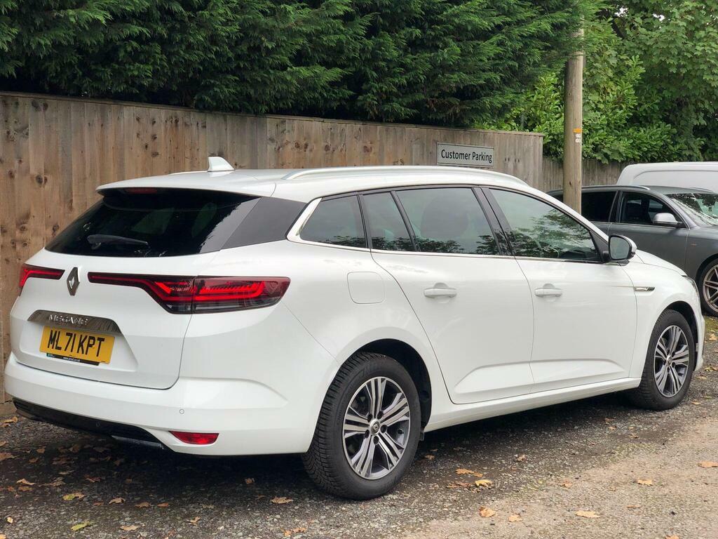 Renault Megane 1.5 Blue Dci Iconic Sport Tourer Euro 6 S S White #5