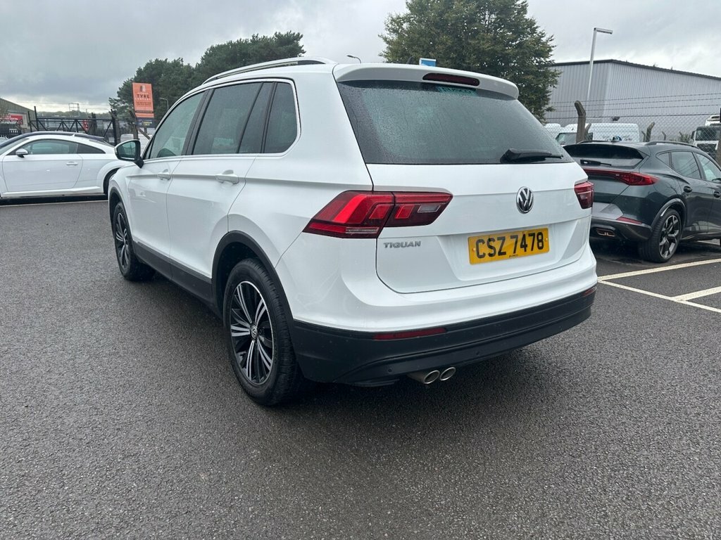 Volkswagen Tiguan 2L Se Navigation White #5
