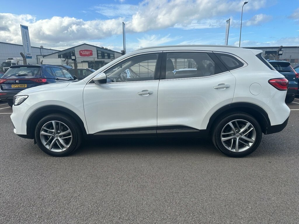 MG HS 1.5L Excite White #5