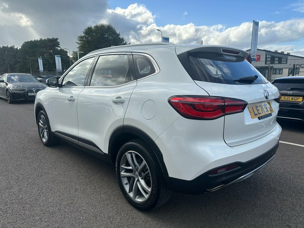 MG HS 1.5L Excite White #6