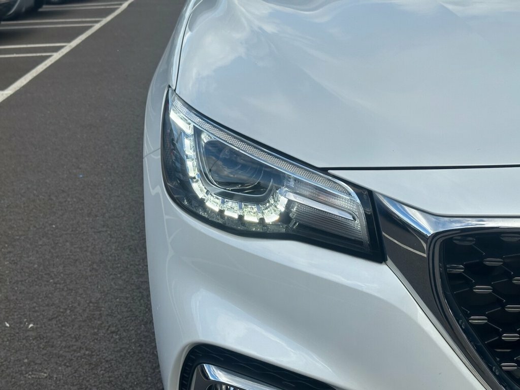 MG HS 1.5L Excite White #3