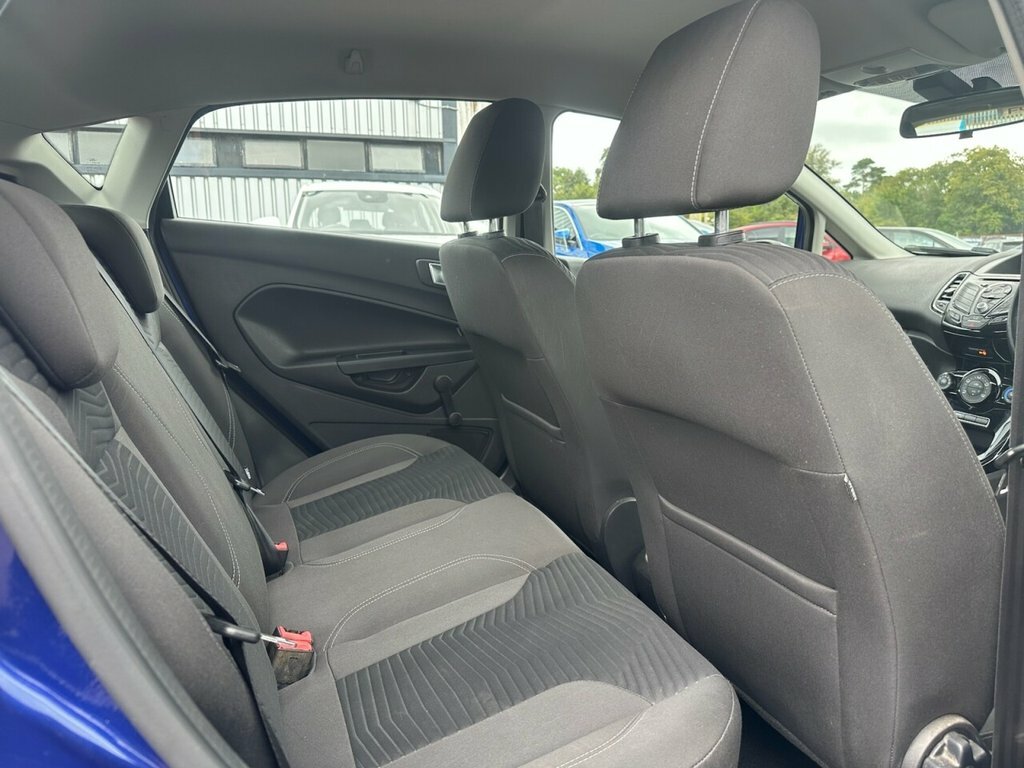 Ford Fiesta 1.3 Studio Red #10