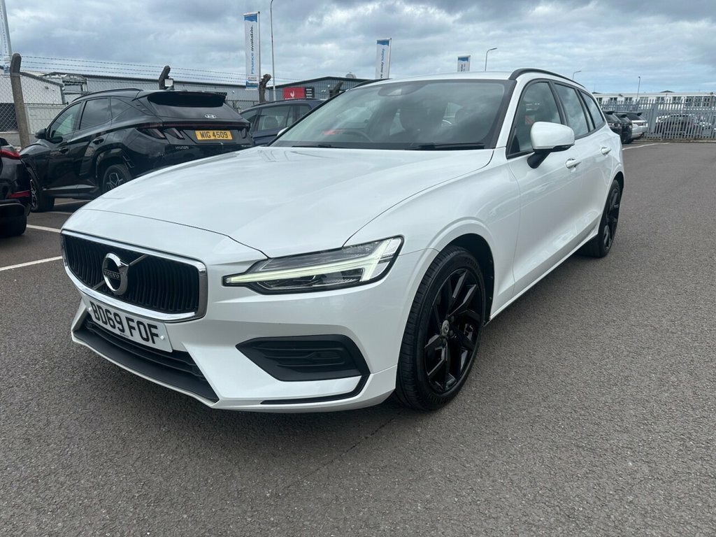 Volvo V60 2L Momentum Plus White #3