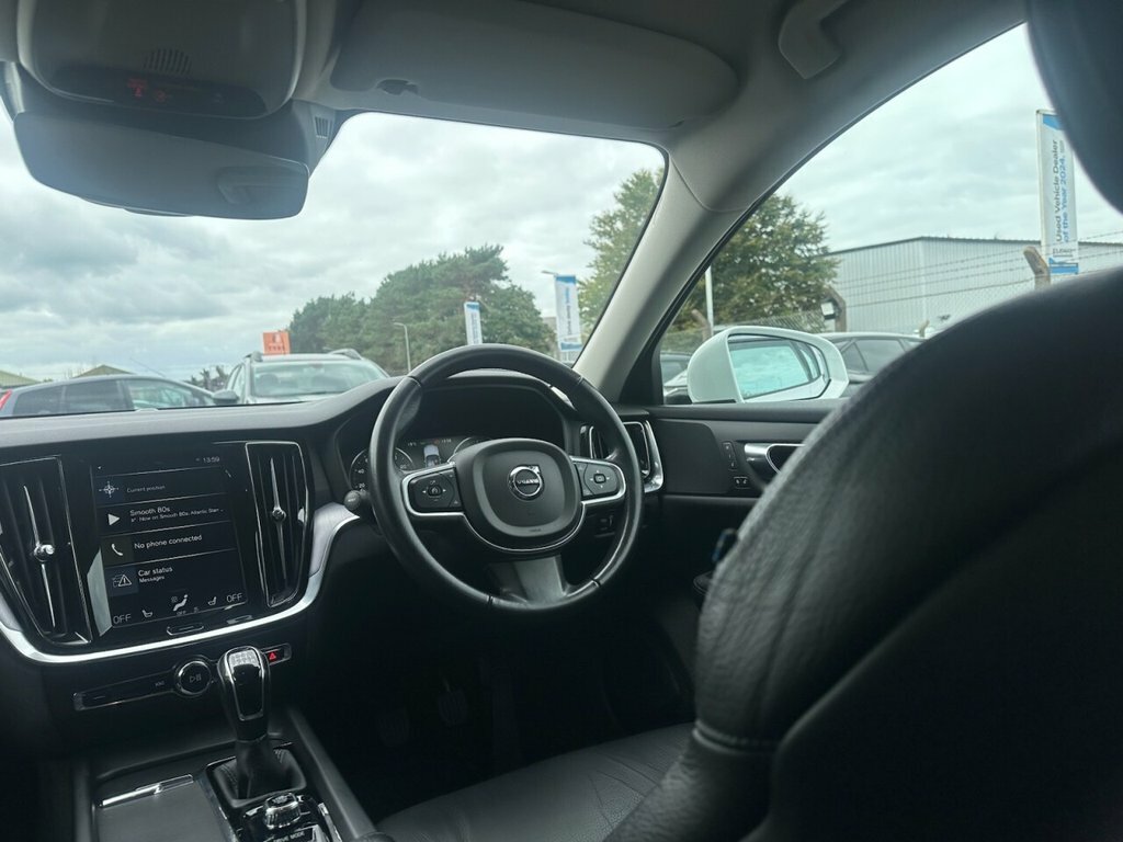 Volvo V60 2.0 D4 R-design Plus 188 Bhp White #15
