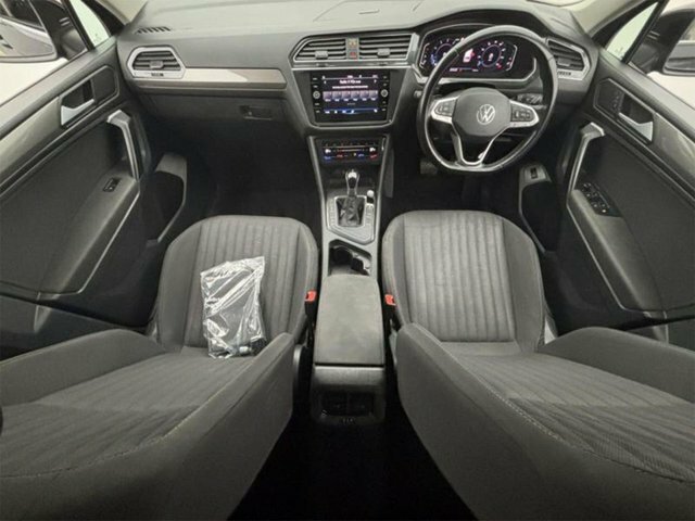 Volkswagen Tiguan Allspace 1.5 Tsi Life Suv Dsg Euro 6 S S 150 Black #5