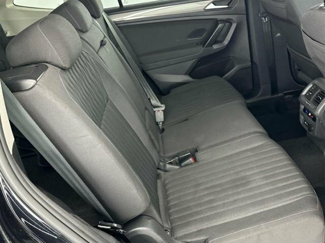 Volkswagen Tiguan Allspace 1.5 Tsi Life Suv Dsg Euro 6 S S 150 Black #4