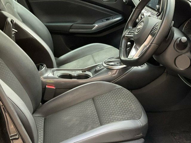 Nissan Juke 1.0 Dig-t Acenta Premium Red #5