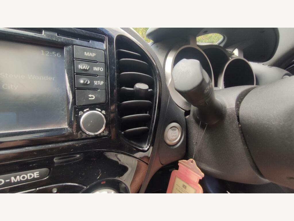 Nissan Juke Acenta White #24