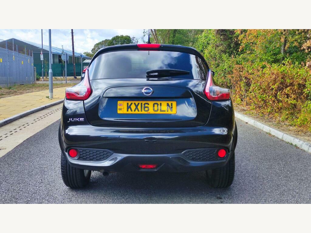 Nissan Juke Acenta White #4