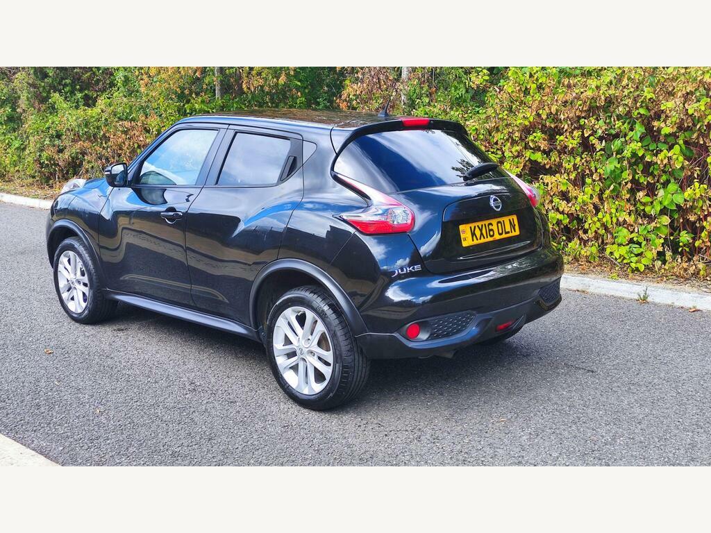 Nissan Juke Acenta White #5