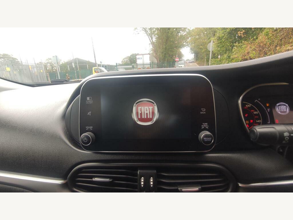 Fiat Tipo 1.4 Street White #18