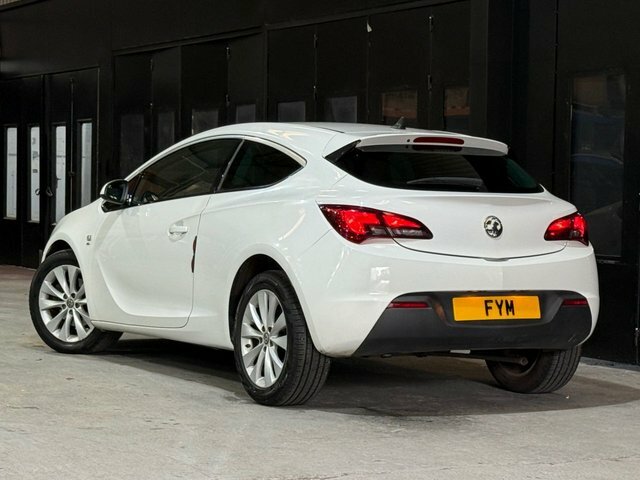 Vauxhall Astra GTC Turbo Sri Coupe White #4