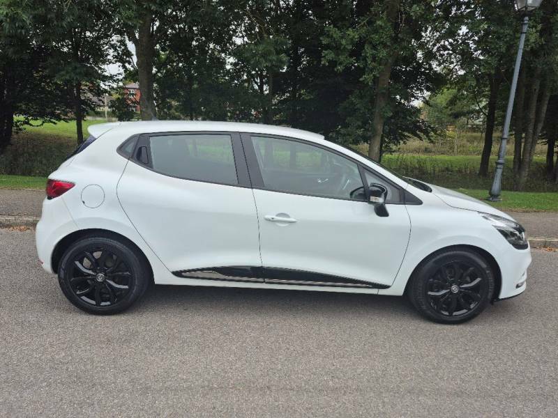 Renault Clio 1.2 16V Dynamique Nav - 2017 67 DG67ZJO White #5