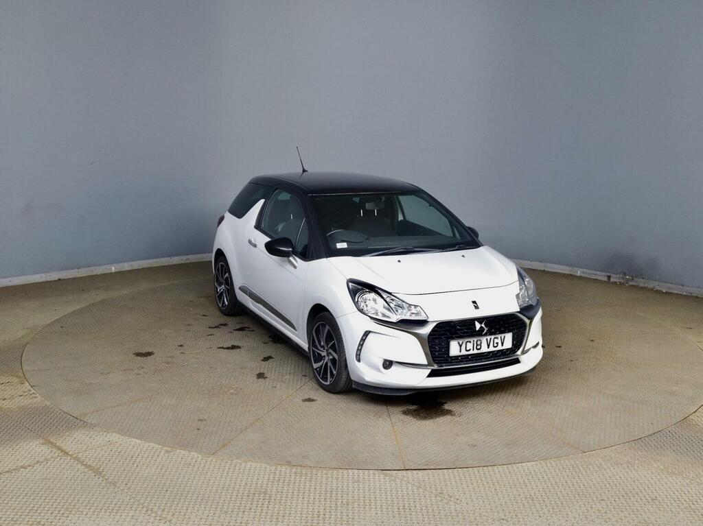 DS DS 3 Hatchback 1.2 Puretech Connected Chic Euro 6 Ss White