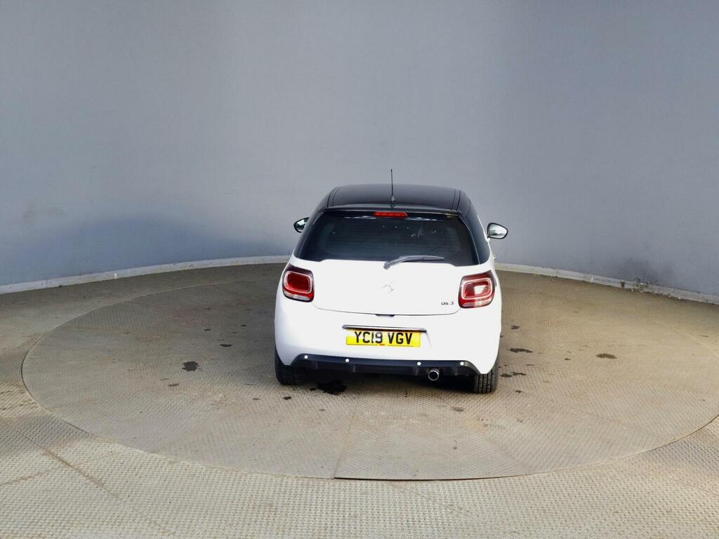 DS DS 3 Hatchback 1.2 Puretech Connected Chic Euro 6 Ss White #5