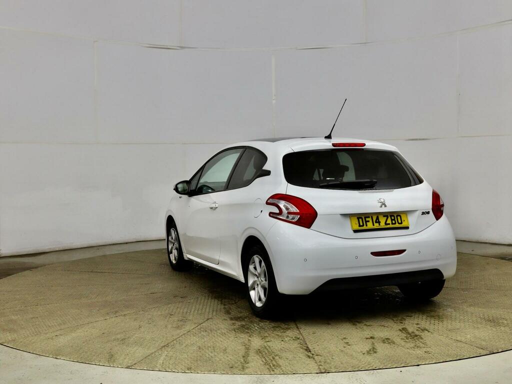 Peugeot 208 1.2 Vti Style Euro 5 White #4
