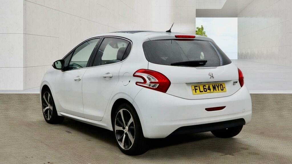Peugeot 208 1.6 E-hdi Feline Egc Euro 5 Ss Nav White #4