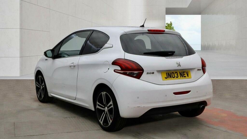 Peugeot 208 1.2 Puretech Gt Line Eat Euro 6 Ss White #5