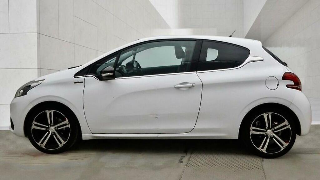 Peugeot 208 1.2 Puretech Gt Line Eat Euro 6 Ss White #4