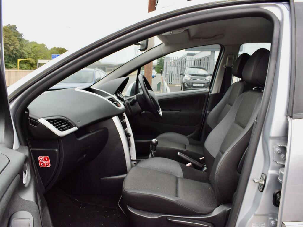 Peugeot 207 Hatchback 1.6 Vti Allure 2012 Silver #24