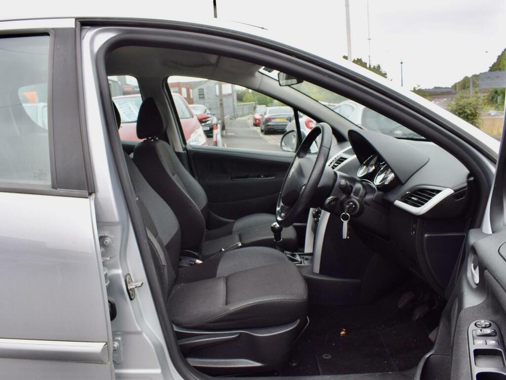 Peugeot 207 Hatchback 1.6 Vti Allure 2012 Silver #28