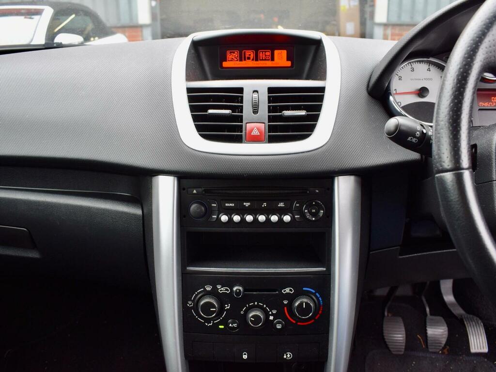 Peugeot 207 Hatchback 1.6 Vti Allure 2012 Silver #14