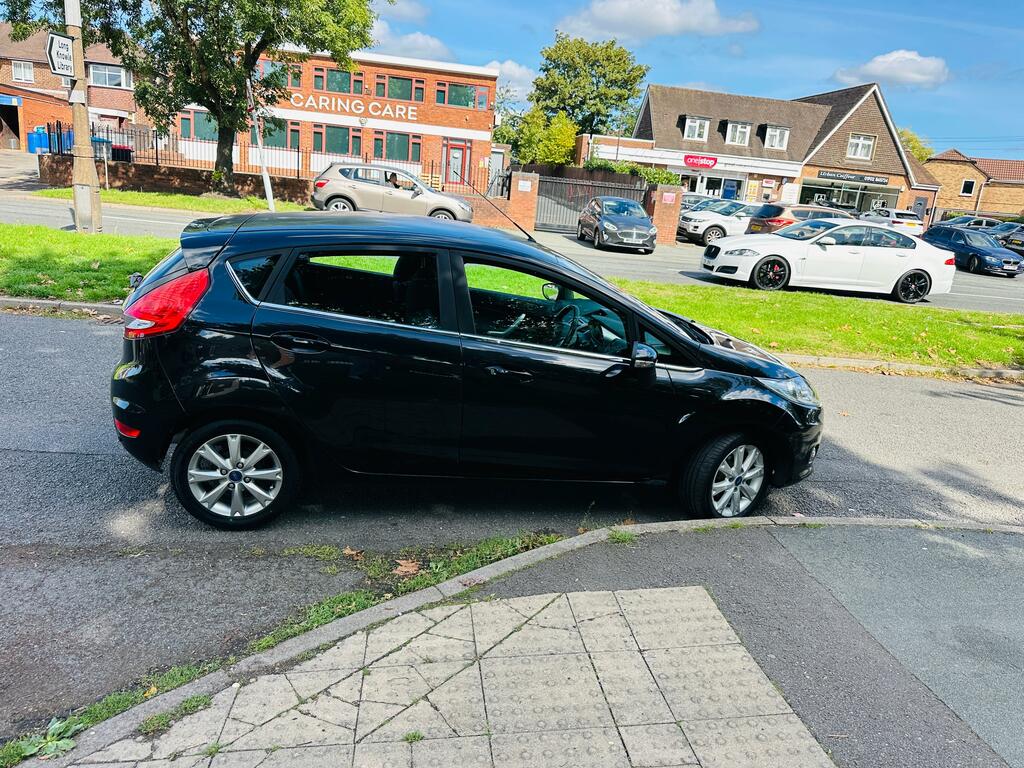 Ford Fiesta 1.4 Titanium Hatchback  #3