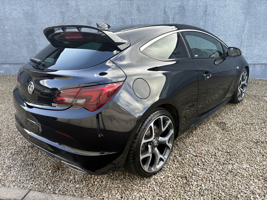Vauxhall Astra GTC 2.0 T Vxr Black #6