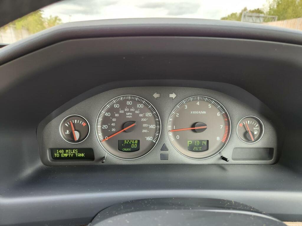 Volvo S60 2.4 D5 Se Lux Grey #10