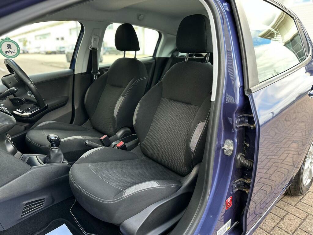 Peugeot 208 2015 65 Access Red #11