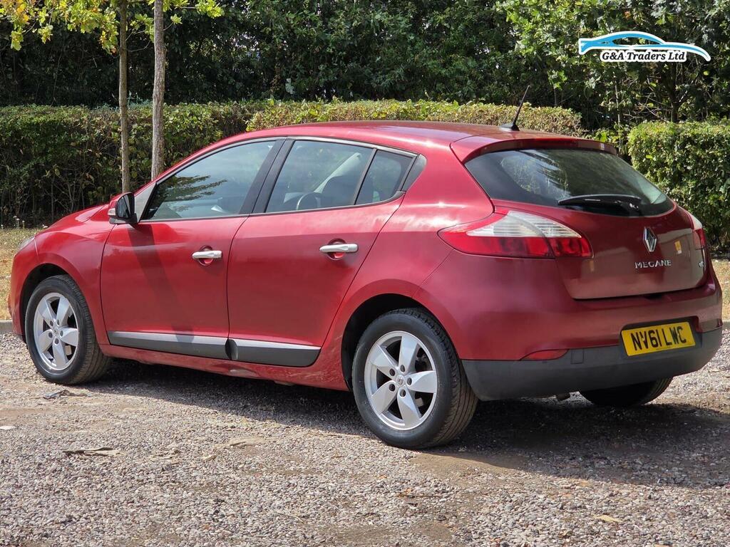 Renault Megane Hatchback 1.5 Dci Dynamique Tomtom Euro 5 201 Red #5