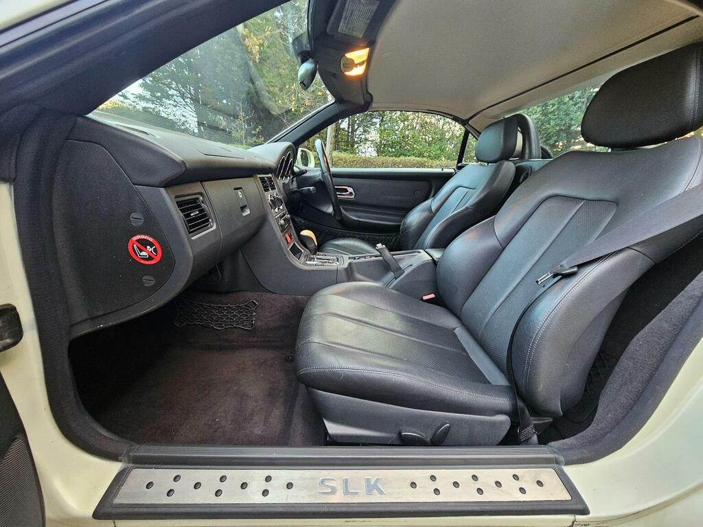 Mercedes-Benz SLK 2L Null Black #10