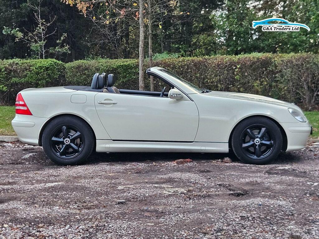 Mercedes-Benz SLK 2L Null Black #8