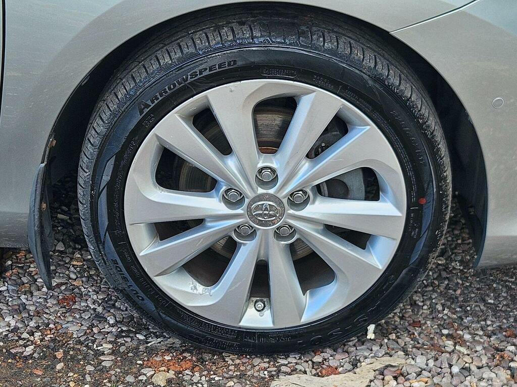Toyota Auris Red #34