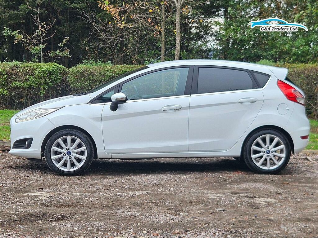 Ford Fiesta 1.0T Ecoboost Titanium Euro 6 Ss White #4