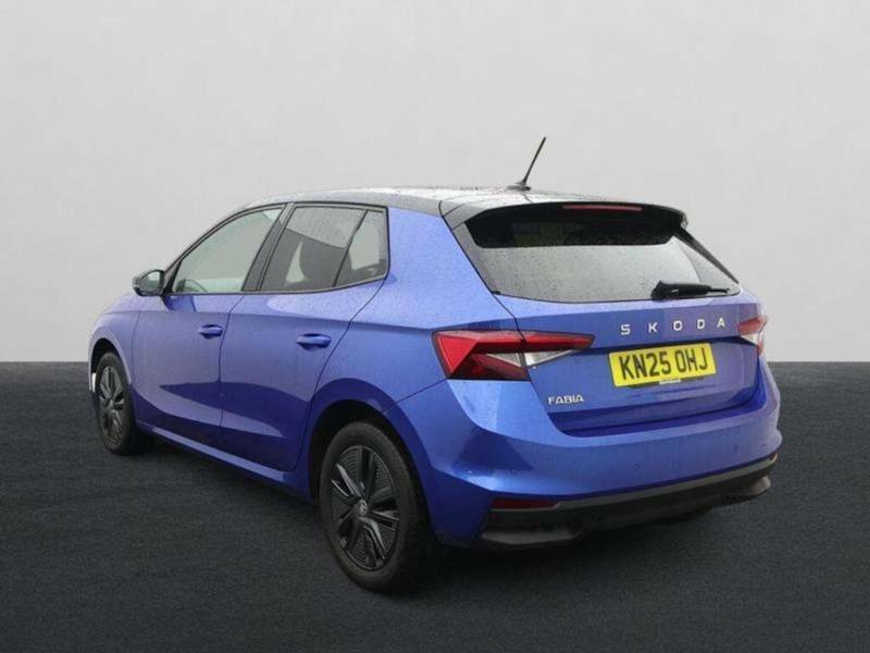 Skoda Fabia 1.0 Tsi 116 Design Edition Blue #3