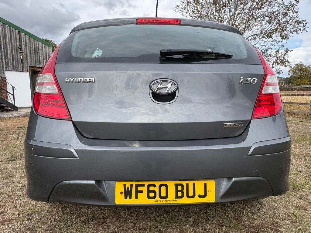 Hyundai I30 Hatchback Black #7