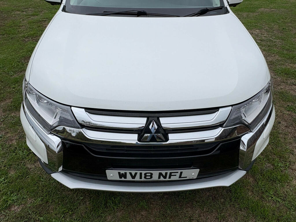 Mitsubishi Outlander 2.2 Di-d 4 4Wd Euro 6 White #5