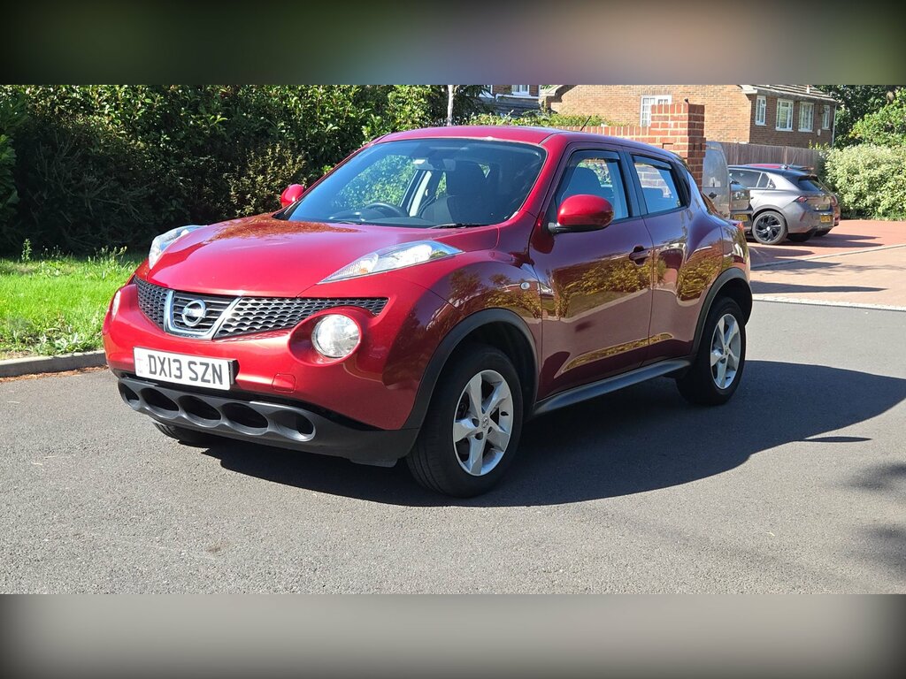 Nissan Juke 1.6 Visia Euro 5 Only 36000 Miles Red #2