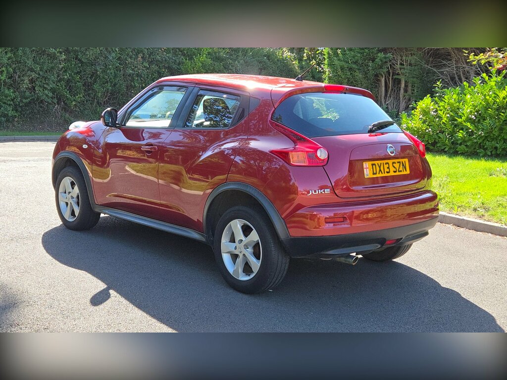 Nissan Juke 1.6 Visia Euro 5 Only 36000 Miles Red #3